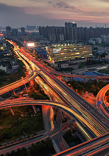 ���λ���