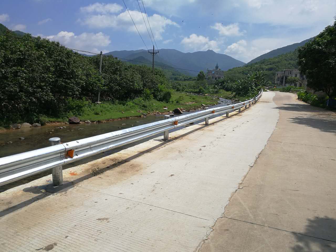 �辶���λ���